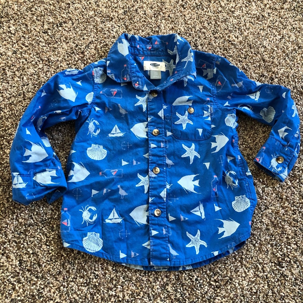 Old Navy boys 2T beach themed shirt